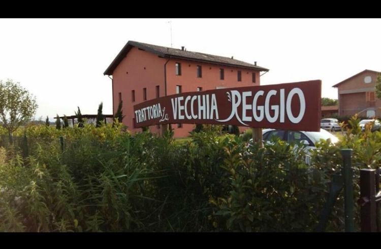 Hotel La Vecchia Reggio Reggio Emilia Exterior foto